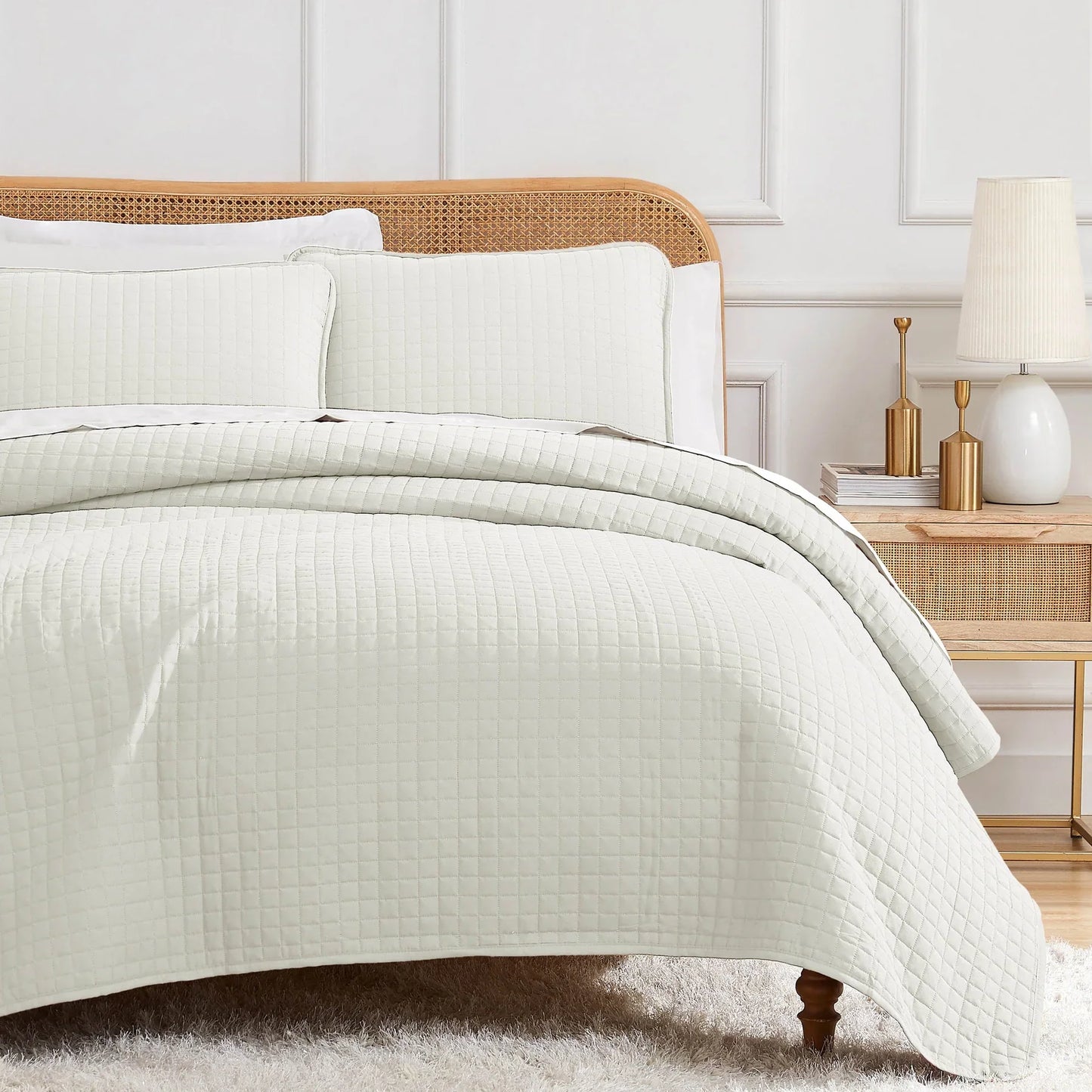 Small Squares Classic Quilt Set, Off White